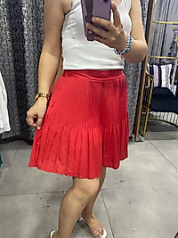 İçi Şortlu Pamuklu Şehir Boy Kırmızı Etek